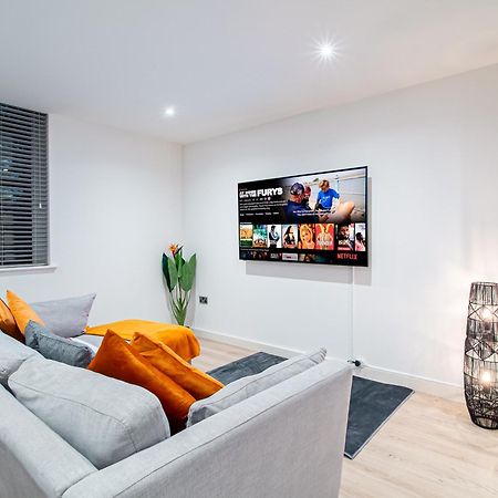 2-Bedroom With Breathtaking Views In Holmfirth Village, Huddersfield Bagian luar foto