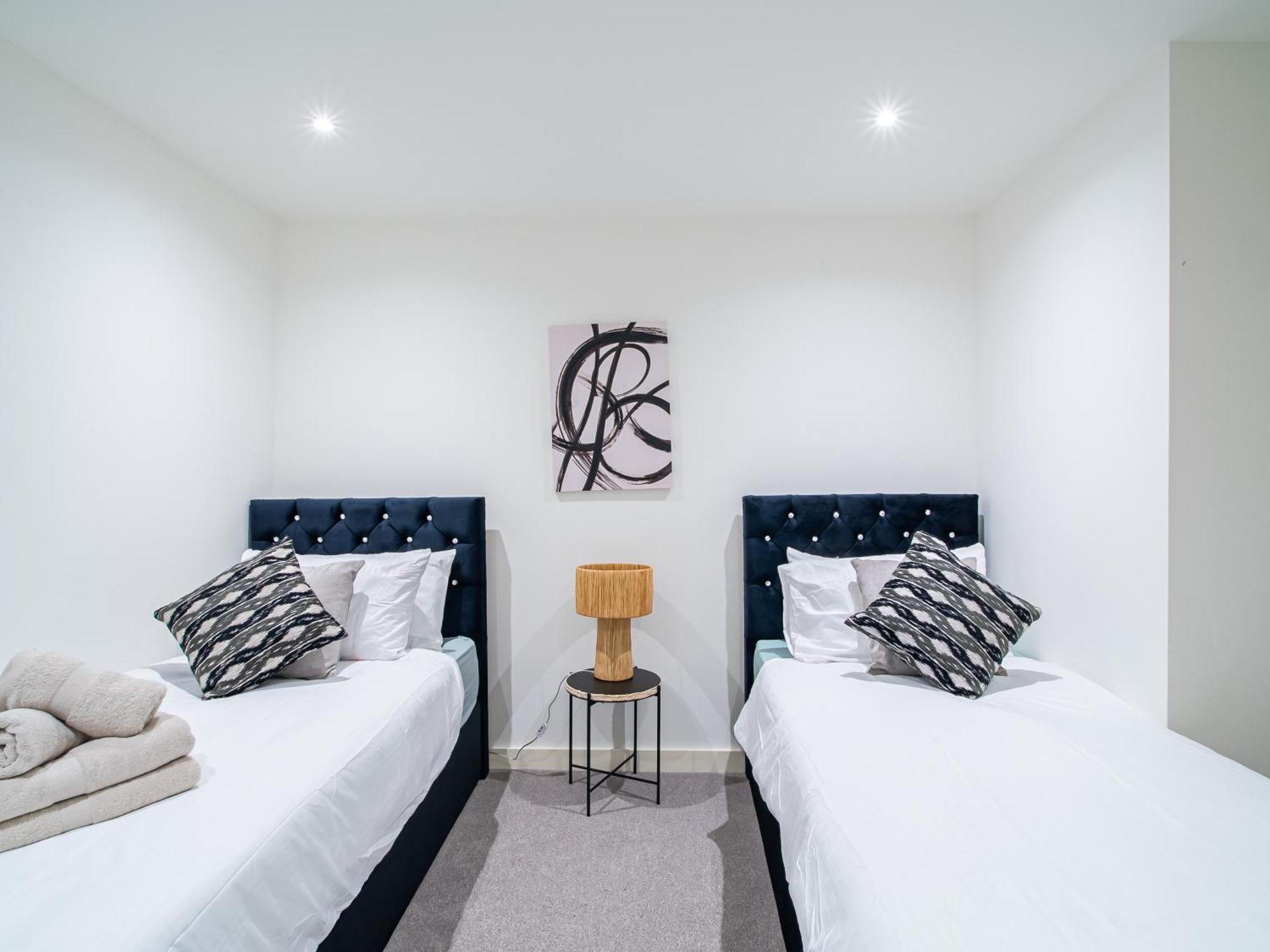 2-Bedroom With Breathtaking Views In Holmfirth Village, Huddersfield Bagian luar foto
