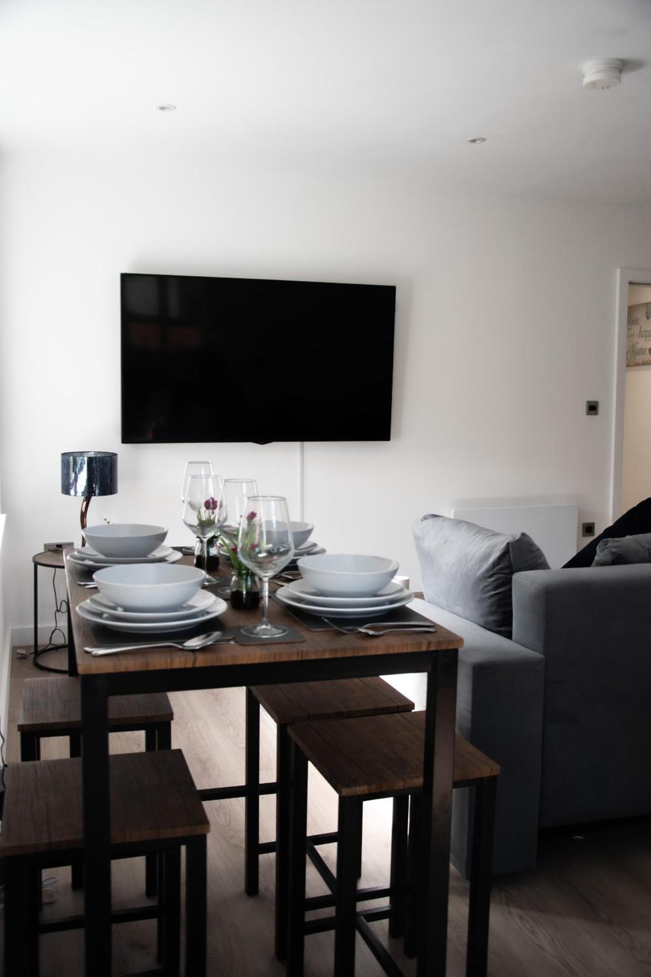 2-Bedroom With Breathtaking Views In Holmfirth Village, Huddersfield Ruang foto