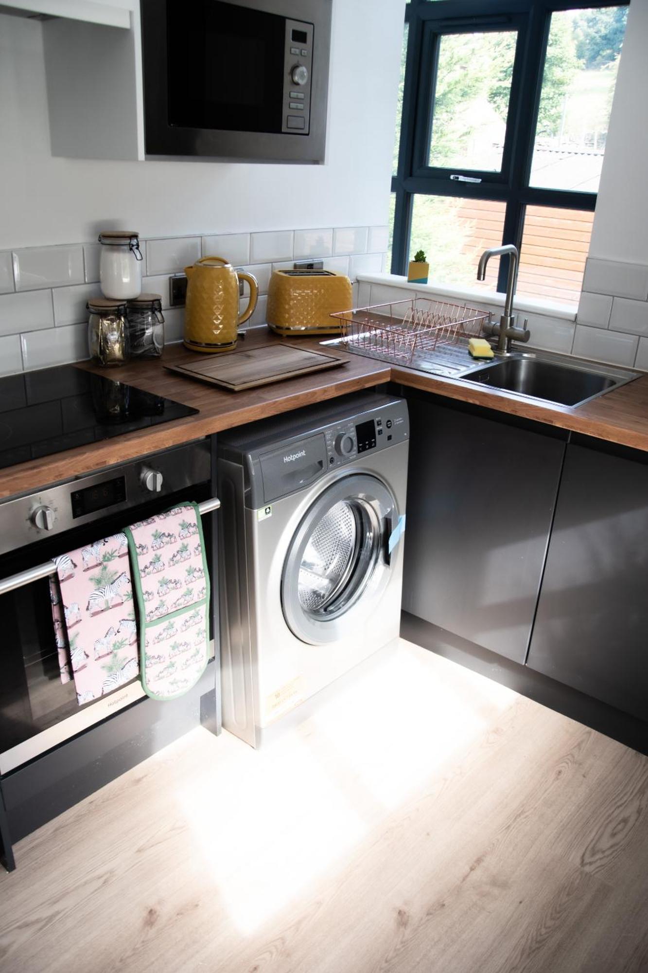 2-Bedroom With Breathtaking Views In Holmfirth Village, Huddersfield Ruang foto